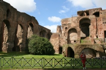Forum Romanum - wielki park archeologiczny